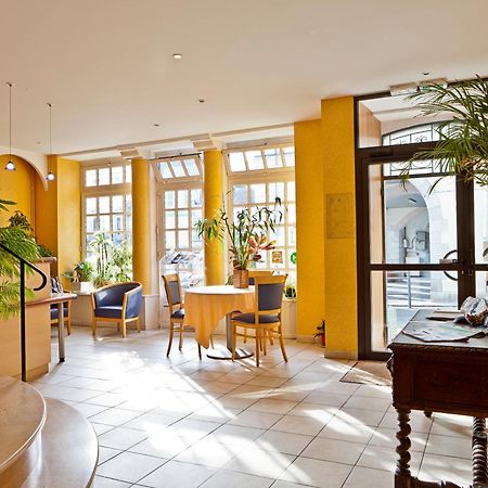 Logis Hotel De France Arudy Kültér fotó
