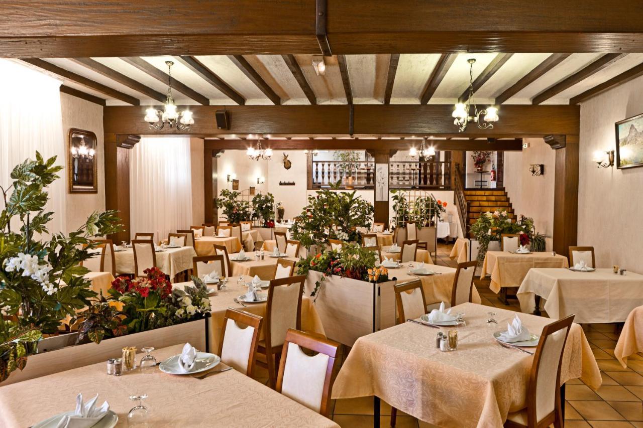 Logis Hotel De France Arudy Kültér fotó