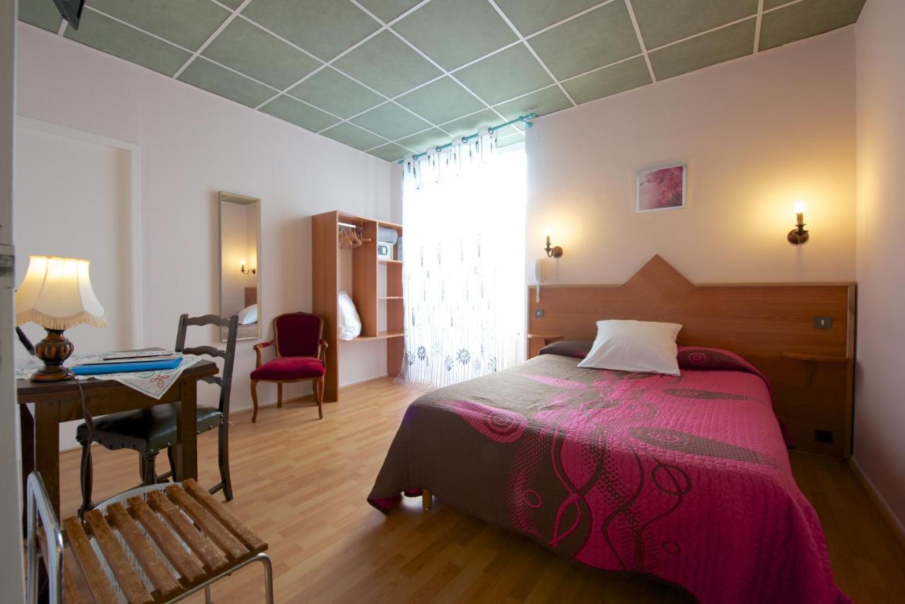 Logis Hotel De France Arudy Kültér fotó