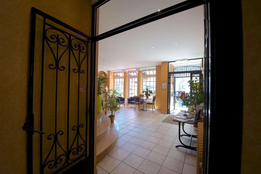 Logis Hotel De France Arudy Kültér fotó