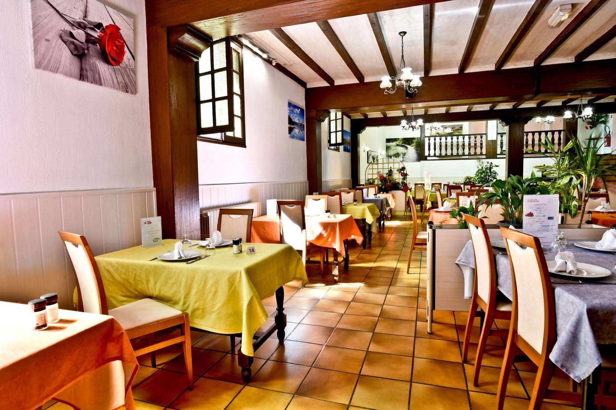 Logis Hotel De France Arudy Kültér fotó