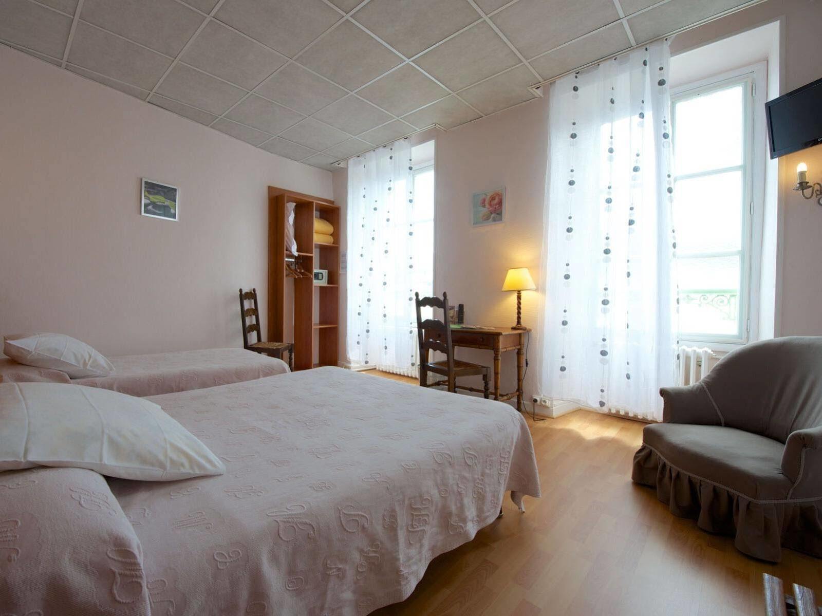 Logis Hotel De France Arudy Kültér fotó